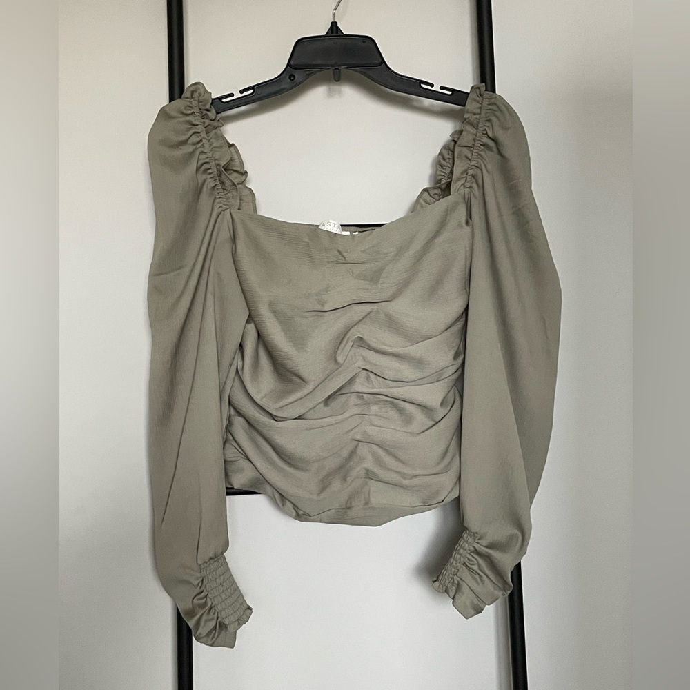 ASTR Green Ruched Shirt